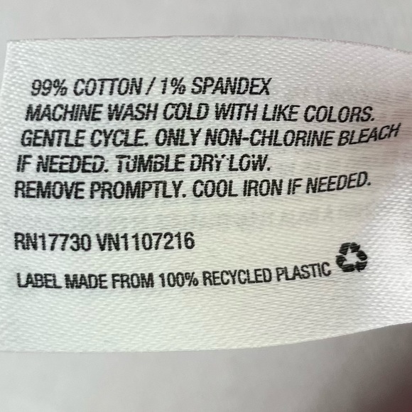 NWT Black Plaid Buttoned Shirt - The Nines by Hatch - Picture 10 of 10